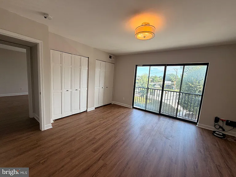 6 Monroe St #301 — Photo 14