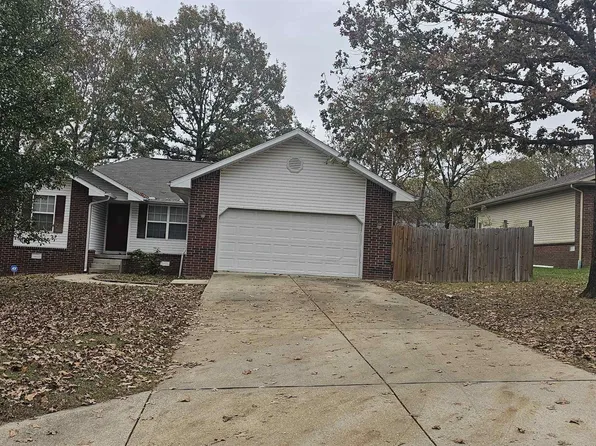 321 Cooper St, Mountain Home, AR 72653