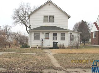207 N 7th St, Mapleton, IA 51034