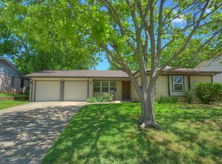1709 England Rd, Arlington, TX 76013