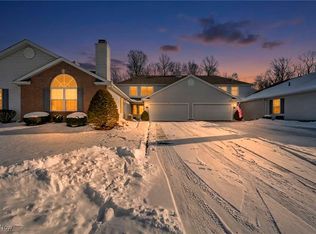 7568 Monterey Bay Dr UNIT 4, Mentor On The Lake, OH 44060