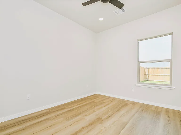 19150 Mid Country Blvd #1-4 — Photo 13