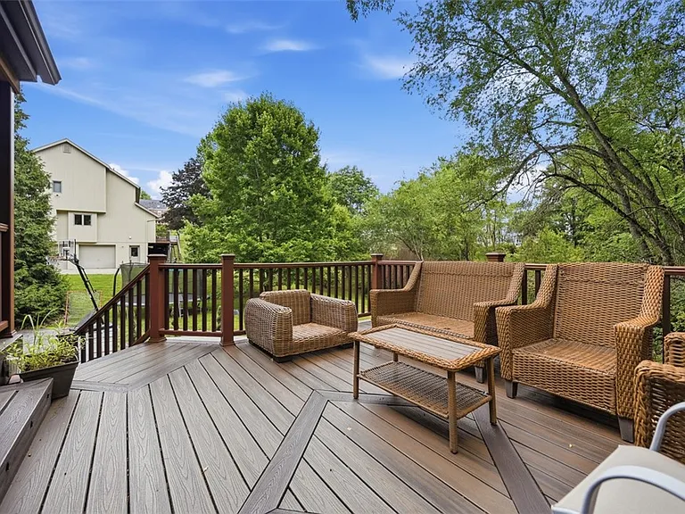 2533 Riva Ridge Ct — Photo 32