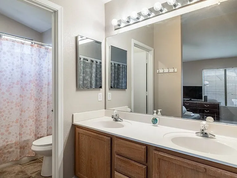 9983 W Monterosa Ave — Photo 13