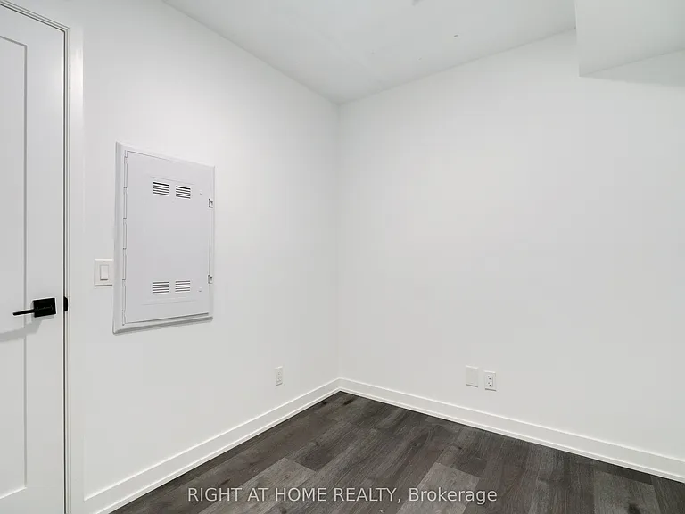 897 College St W #518 — Photo 7