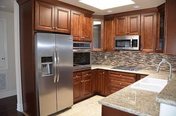 1st image of 4824 Tujunga Ave Ph 2