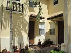 1st image of 1575 NE 33rd Ave #1029