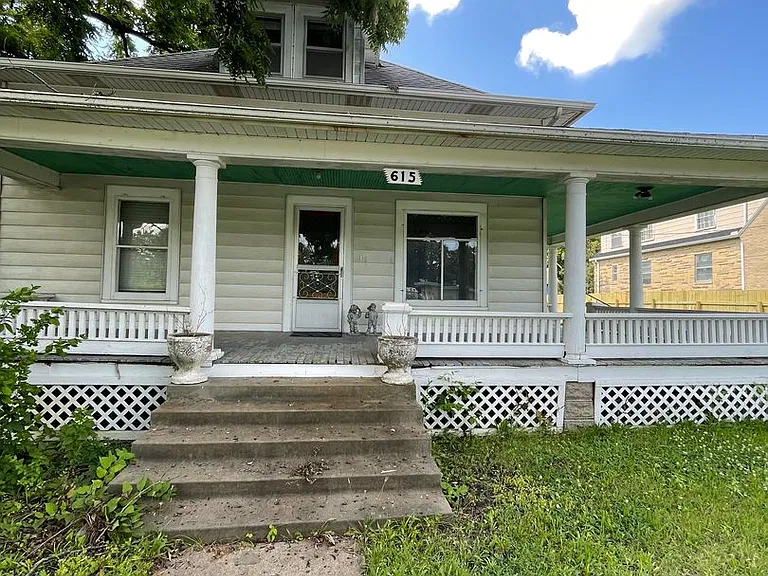 615 E 6th Ave — Photo 2