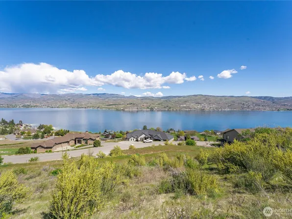 306 Clos Chevalle Road, Chelan, WA 98816