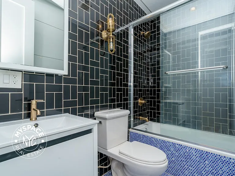 50 Starr St #3L — Photo 10