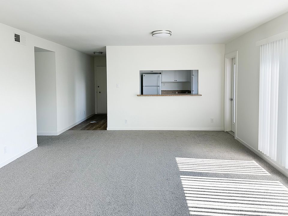 1st image of 95 Corte Ortega APT 8