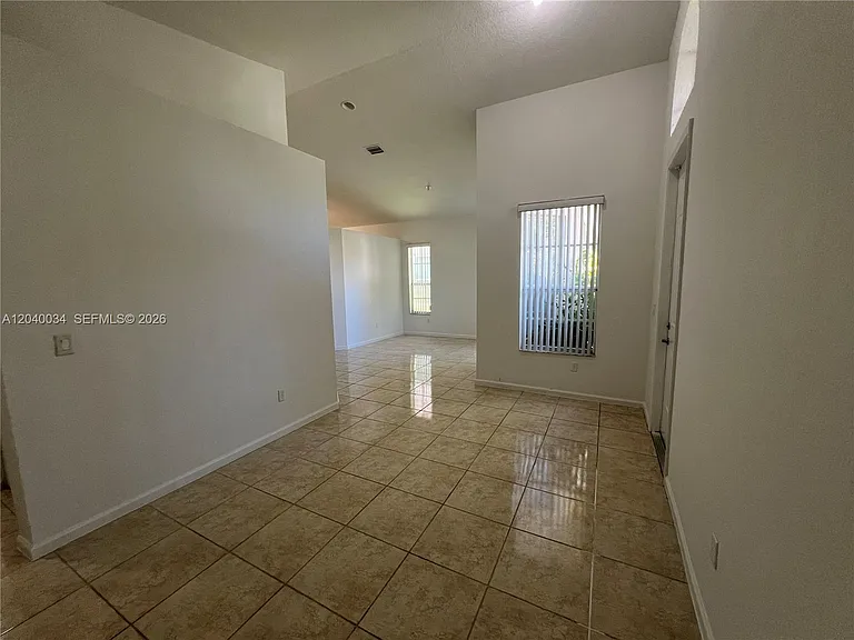 2217 NE 41st Ave — Photo 13