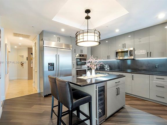 5th image of 516 Hendricks Isle APT 2C