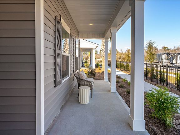 4th image of 299 Kingswood Circle