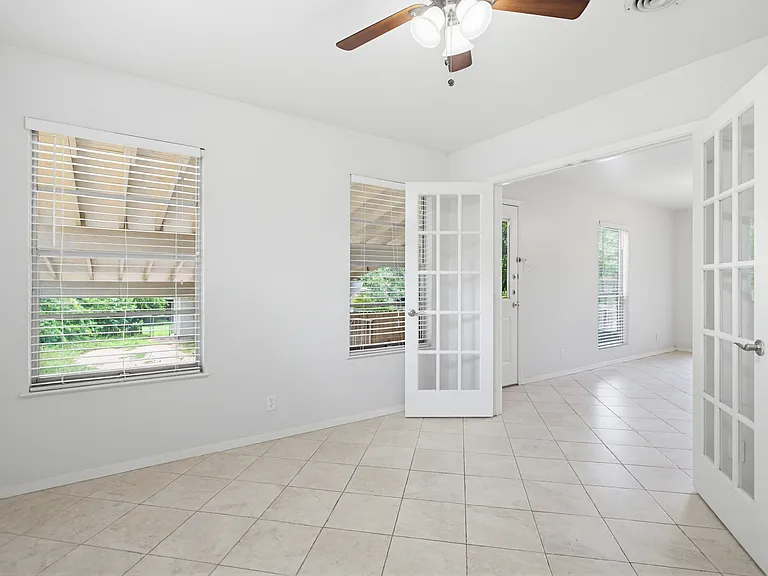 2125 E Lawndale Dr #2125 — Photo 5
