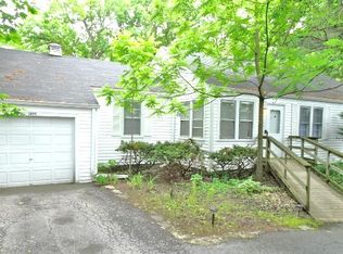 1805 Gilbert Ave, Downers Grove, IL 60515