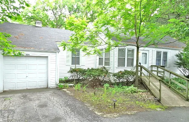 1805 Gilbert Ave photo 1
