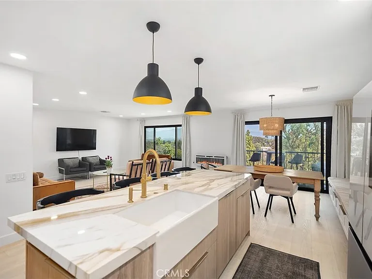 3336 Punta Alta #3D — Photo 3