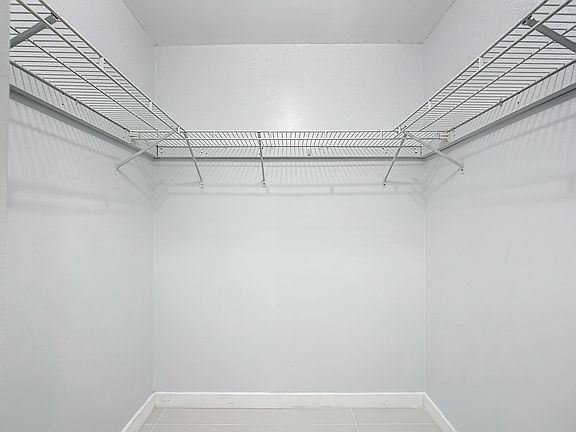 5th image of 1547 NE 2nd St APT F