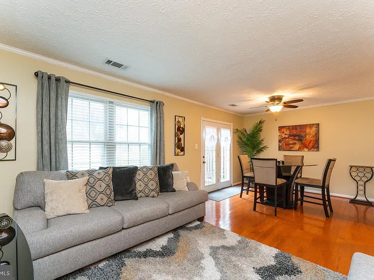 6006 Bobcat Ct — Photo 6