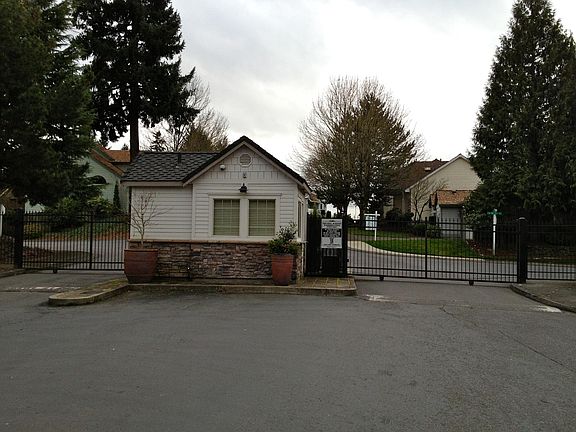 3rd image of 13600 SE 37th St