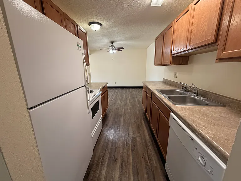 Winding Hills Apartments — Photo 126