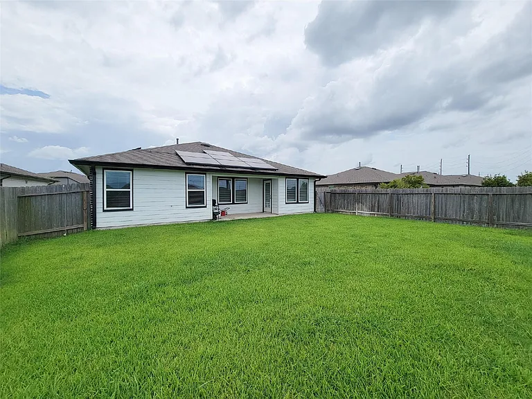 7919 Grey Wolfe Ln — Photo 20