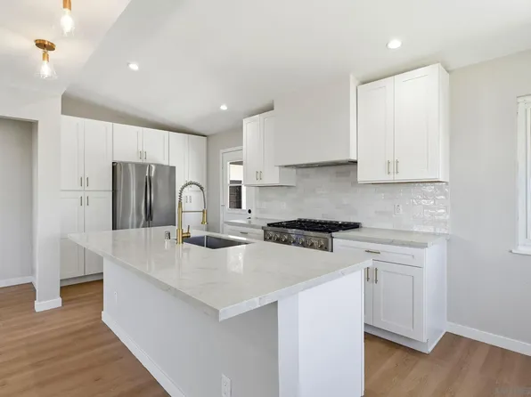6228 Calle Pavana, San Diego, CA 92139