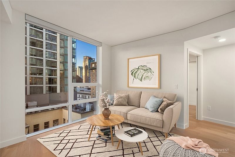 3rd image of 121 Stewart Street #1308