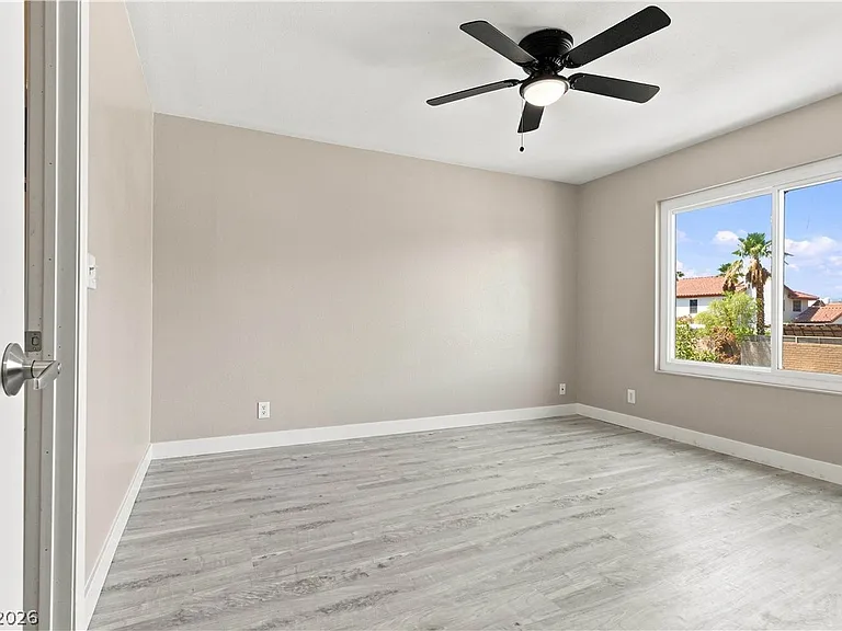 4815 Castle Rock Ct — Photo 28