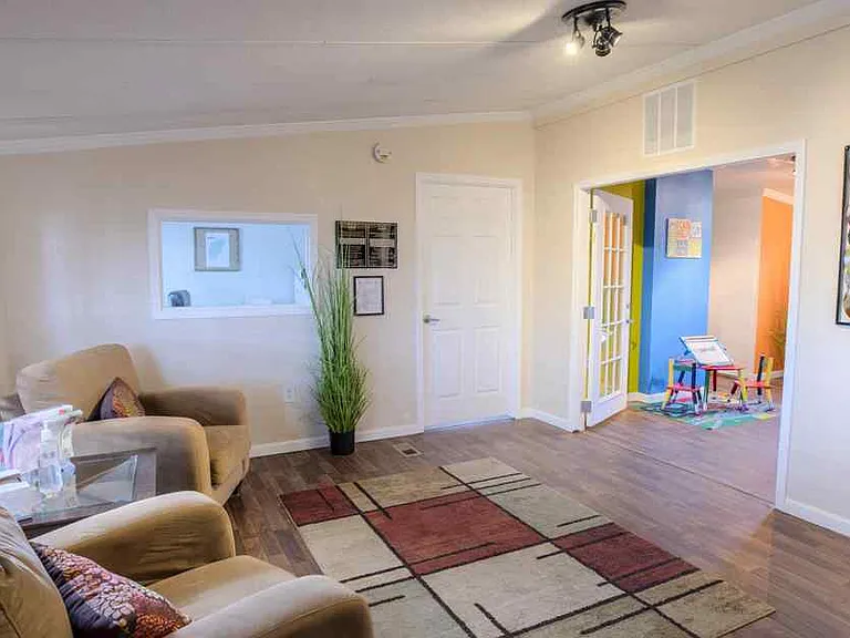 1751 W Hadley Ave #90-B — Photo 1