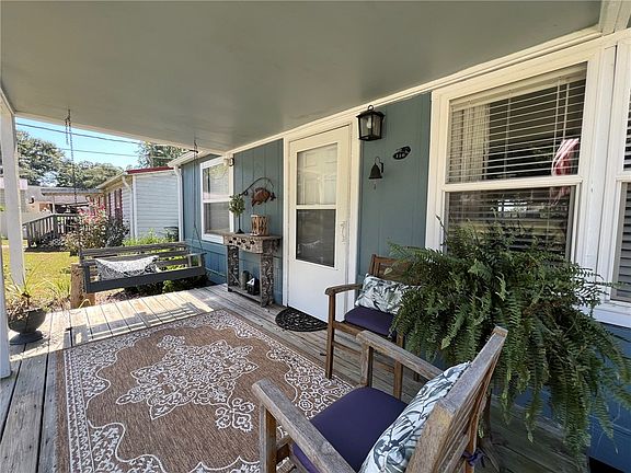 5th image of 110 Dogwood Ln