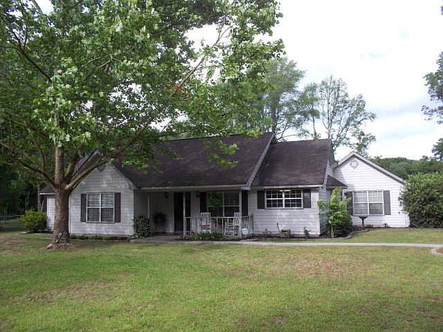 1st image of 315 Live Oak Ln