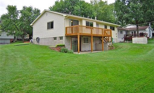 2nd image of 1710 NE 67th Pl