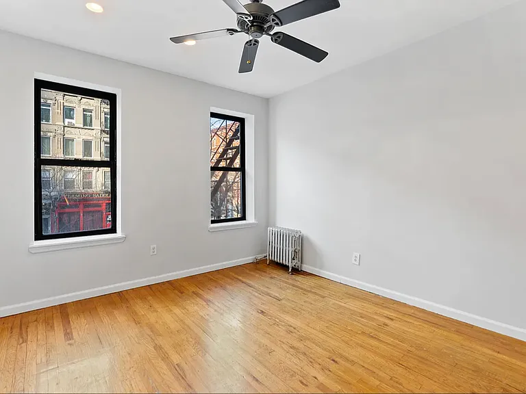 796 9th Ave #5 — Photo 2