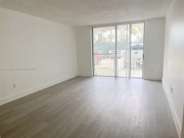 484 NW 165th Street Rd APT A111, Miami, FL 33169