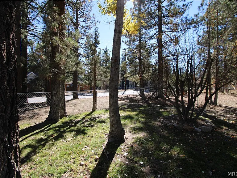 331 W North Shore Dr — Photo 26