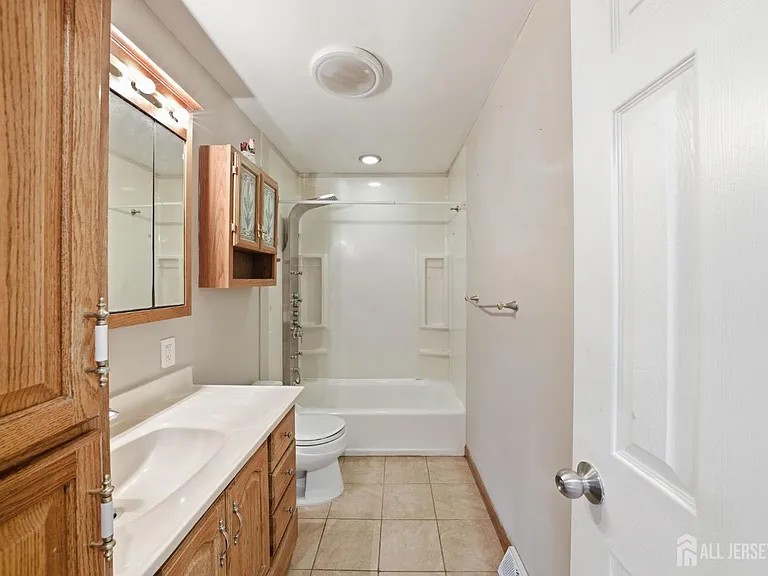 587 Marlboro Rd #1 — Photo 16