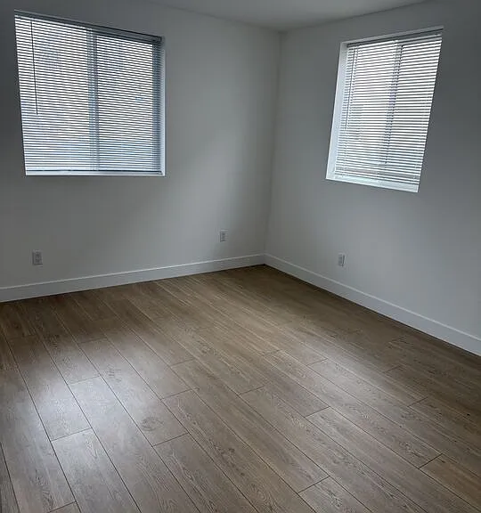 227 N Park View St #1/2 — Photo 9