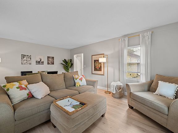 5th image of 2203 35th St