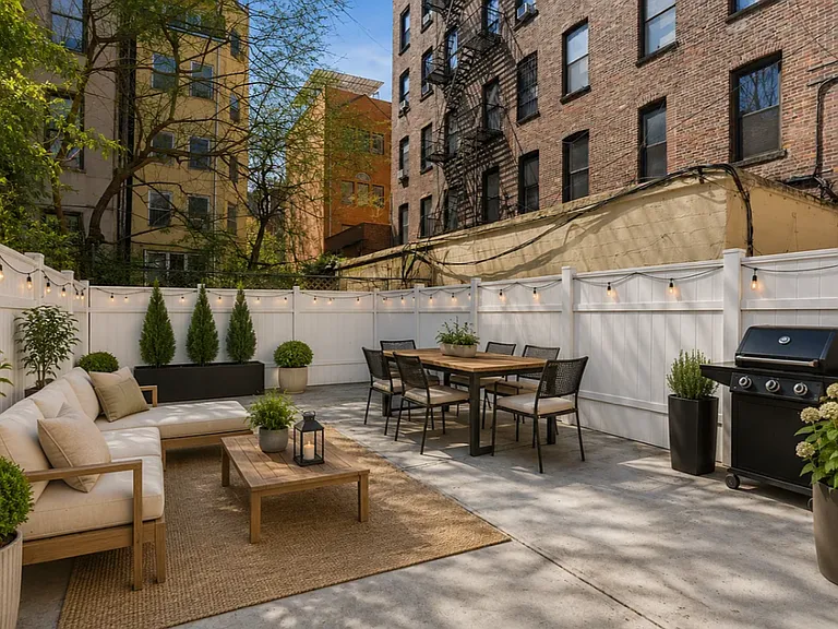 356 E 8th St #GARDEN-LEVEL — Photo 7