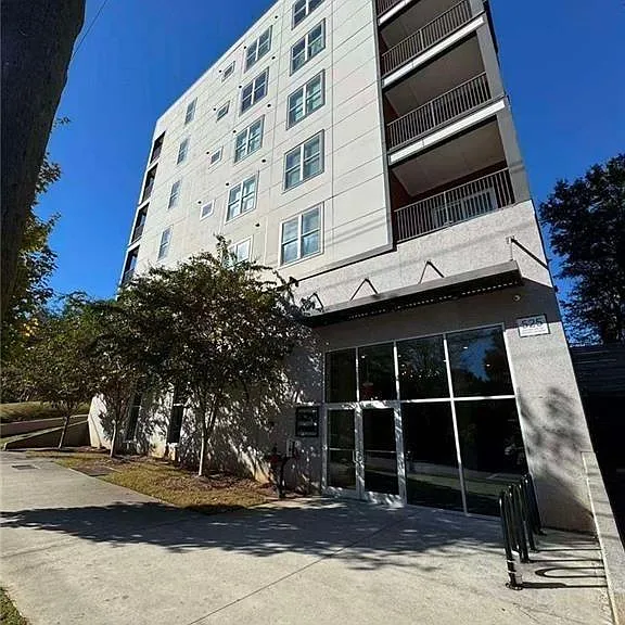 525 Parkway Dr NE #510 — Photo 1