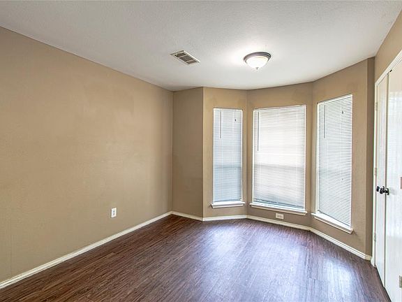5th image of 13927 Creek Crossing Dr