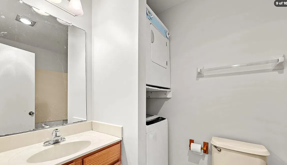 2 bed, 900 sqft, $1,577 — Photo 3