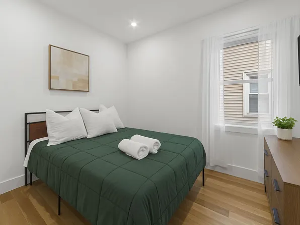 1173 East 43rd Street image 10 of 14