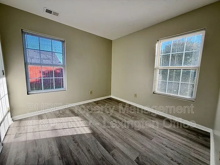 222 Buffalo Trce — Photo 19