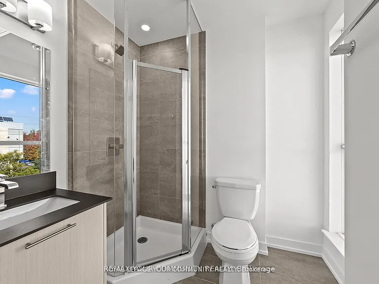 851 Sheppard Ave W #11 — Photo 21