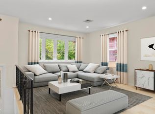 10 Neighborly Way, Riverside, CT 06878