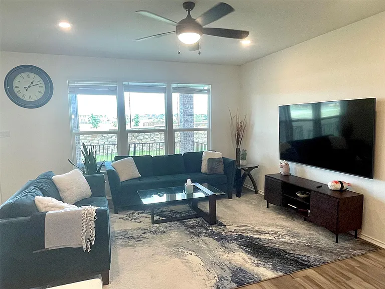 3768 Forino Dr — Photo 10