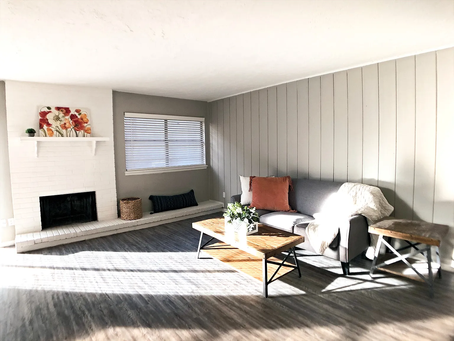 Rock Canyon Apartments — Photo 1